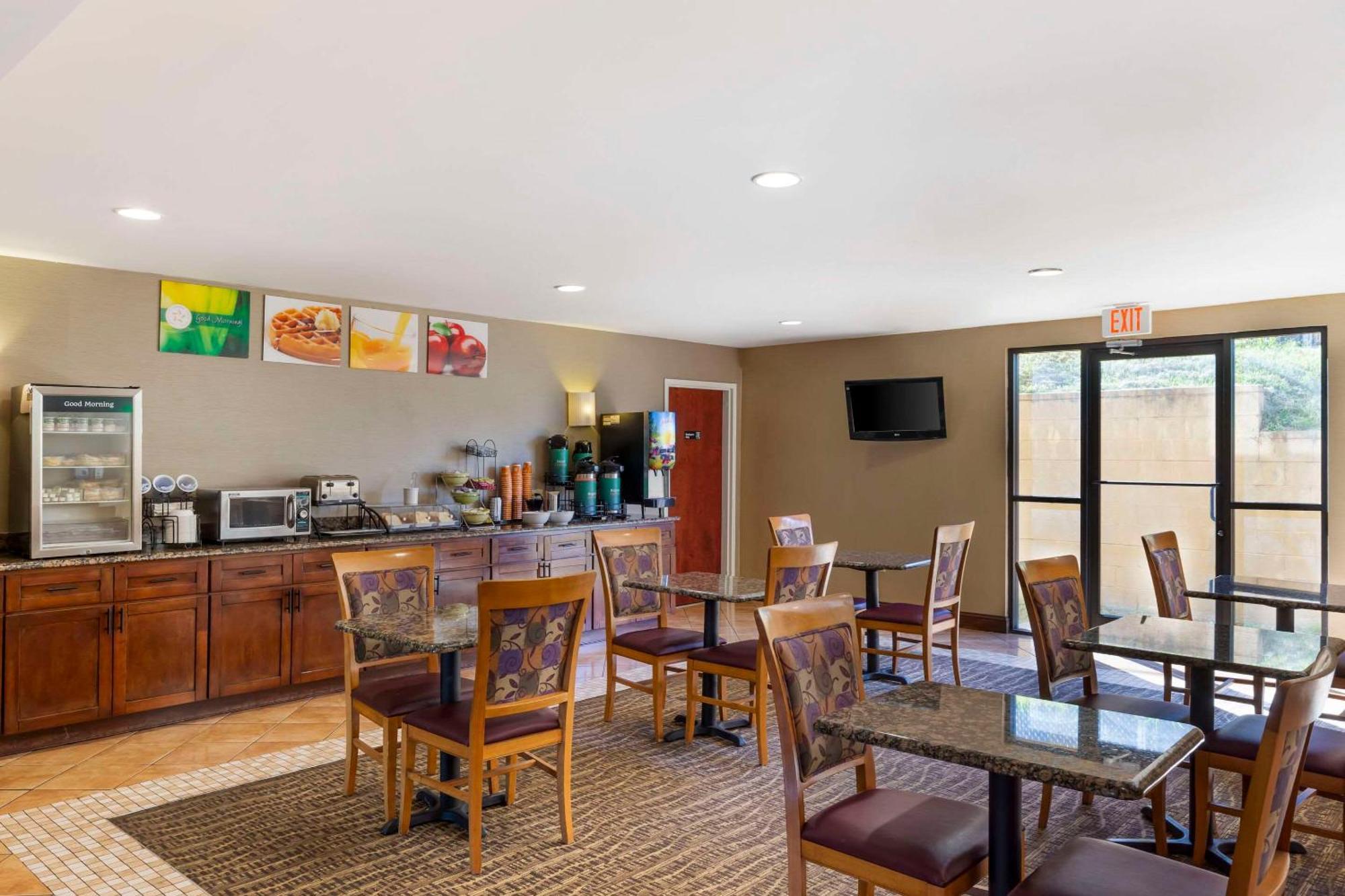 Quality Inn Raleigh Downtown Екстер'єр фото