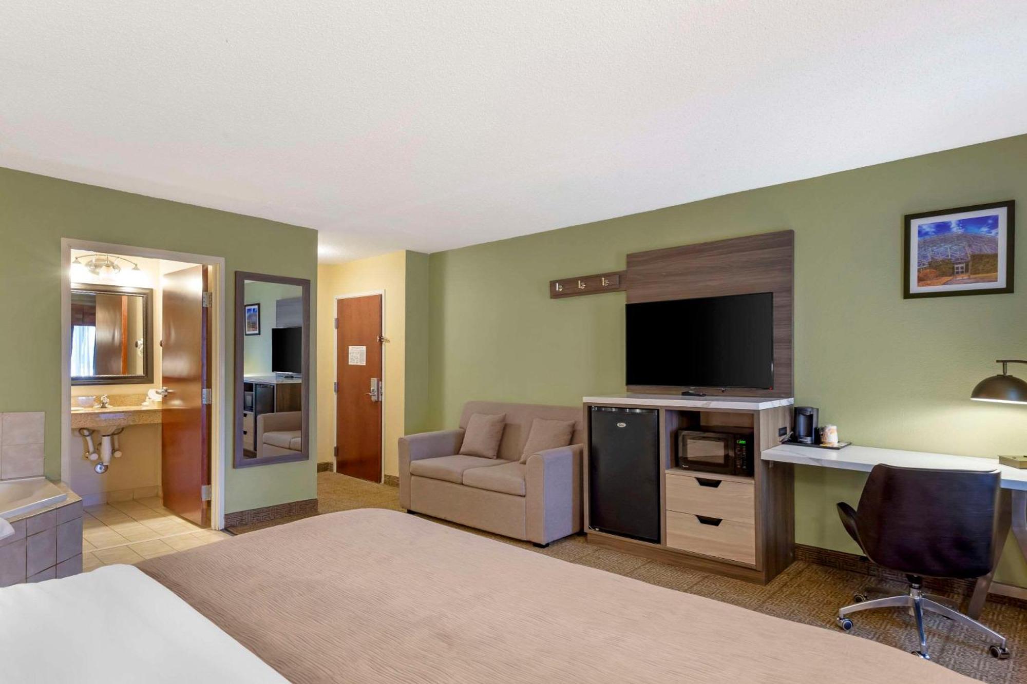 Quality Inn Raleigh Downtown Екстер'єр фото