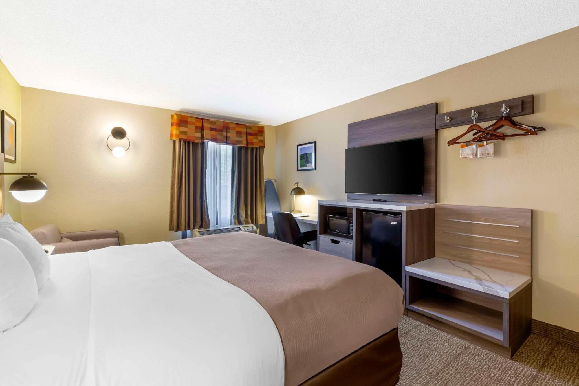 Quality Inn Raleigh Downtown Екстер'єр фото