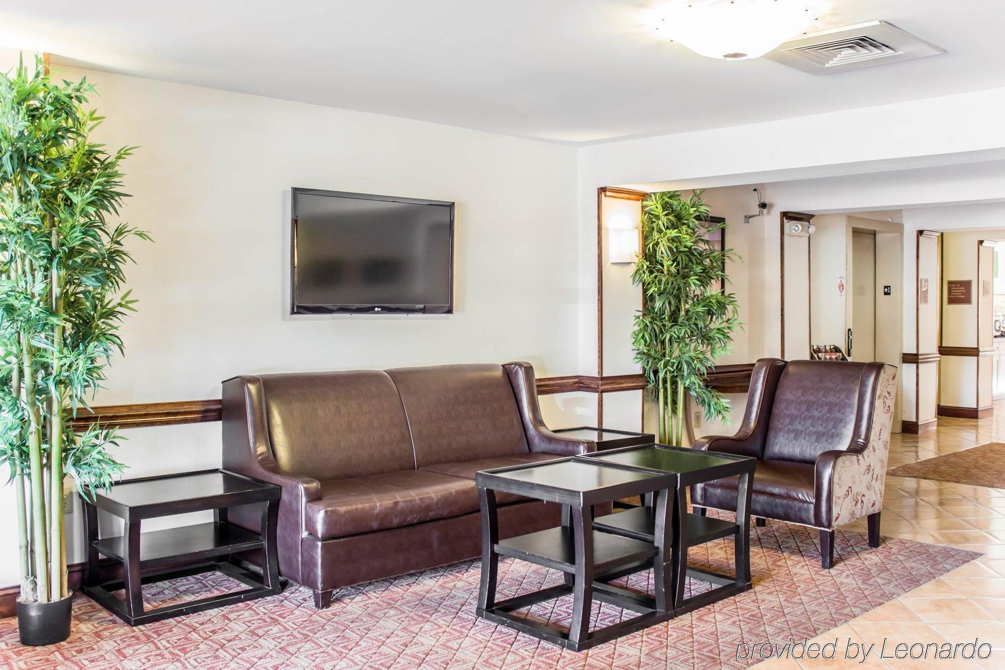 Quality Inn Raleigh Downtown Екстер'єр фото