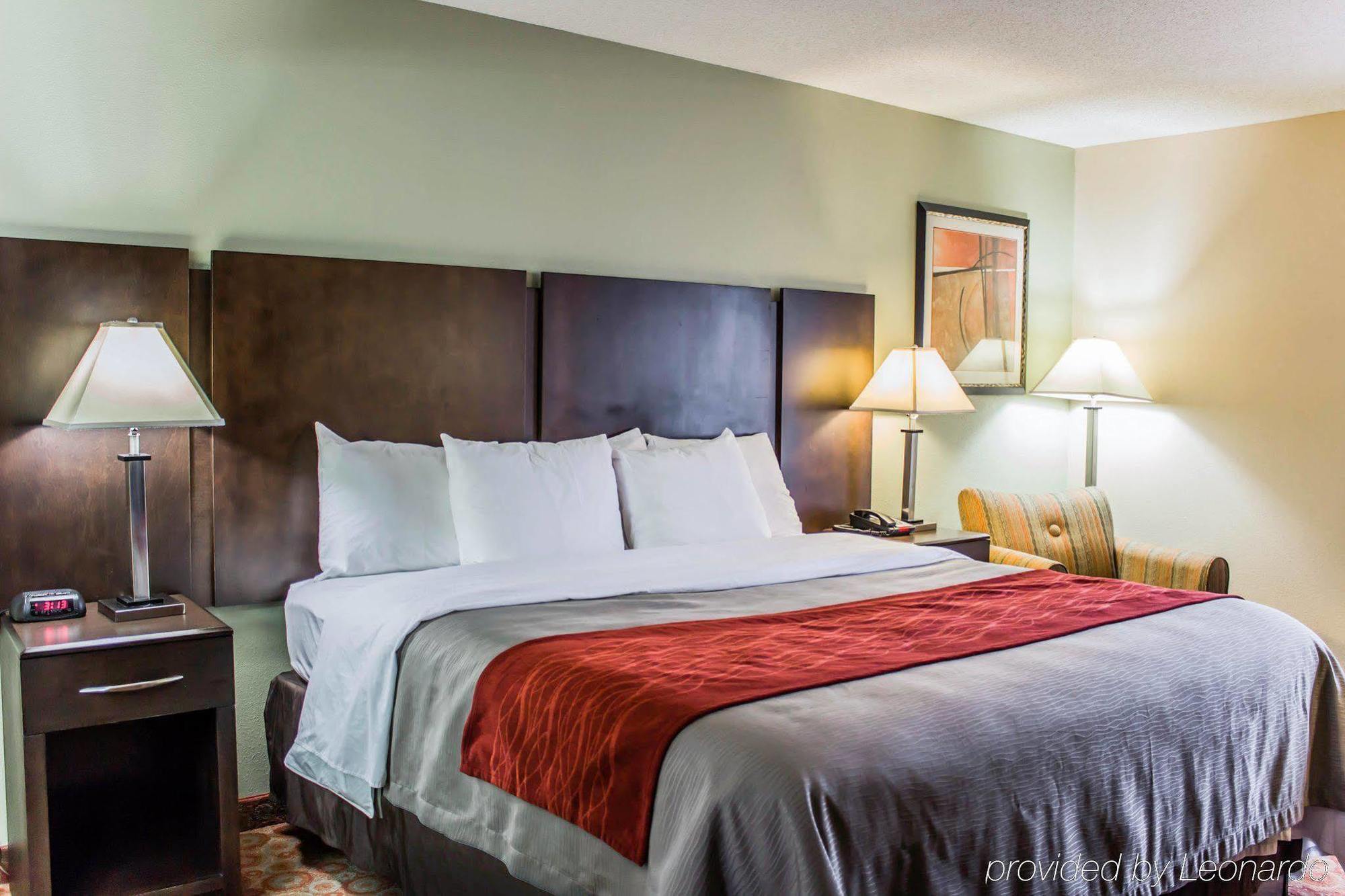 Quality Inn Raleigh Downtown Екстер'єр фото