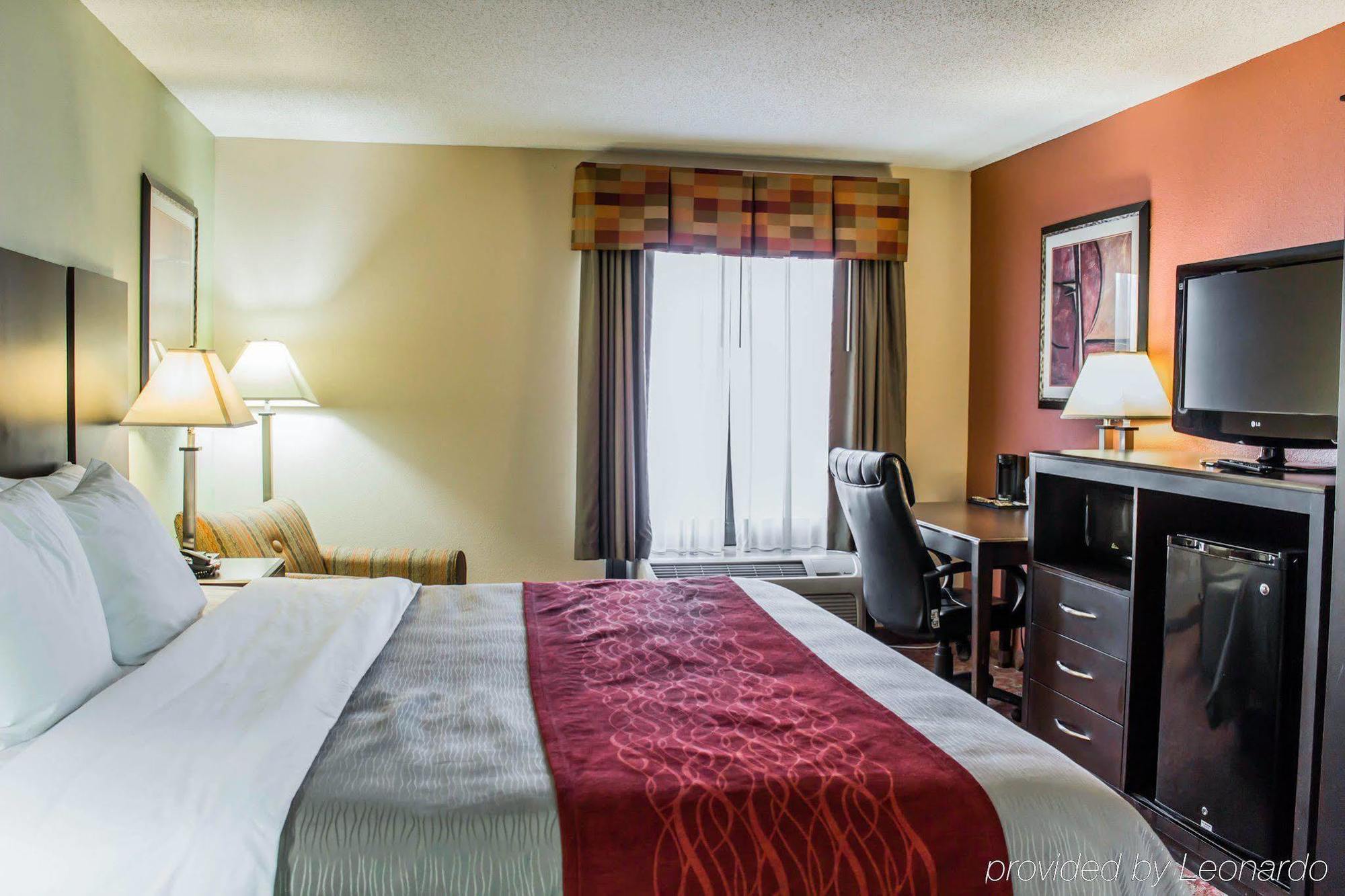 Quality Inn Raleigh Downtown Екстер'єр фото