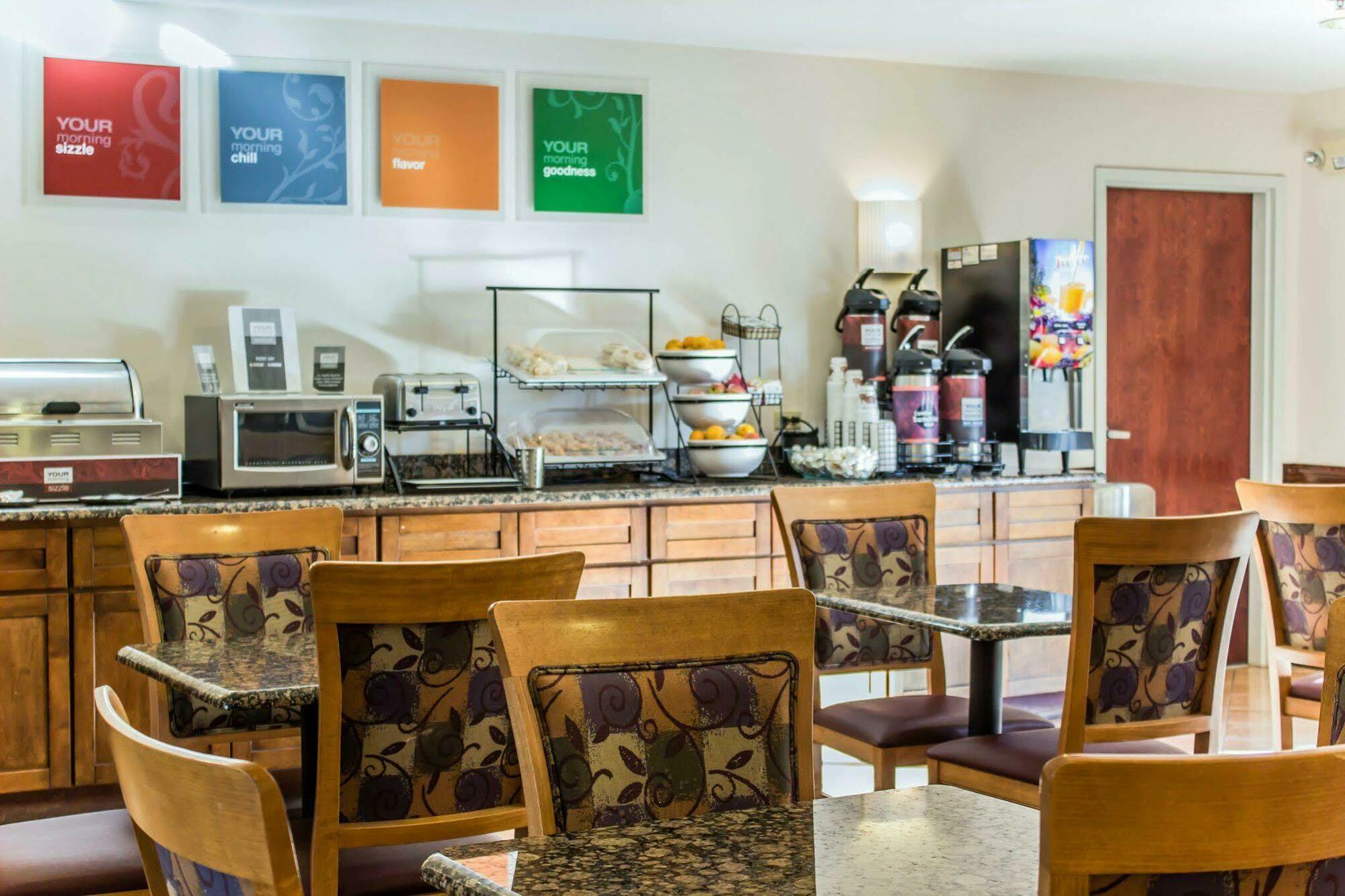 Quality Inn Raleigh Downtown Екстер'єр фото